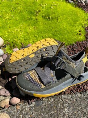 Never Worn Chaco Odyssey Quick Dry /All Terrain/ Great Traction Size 8